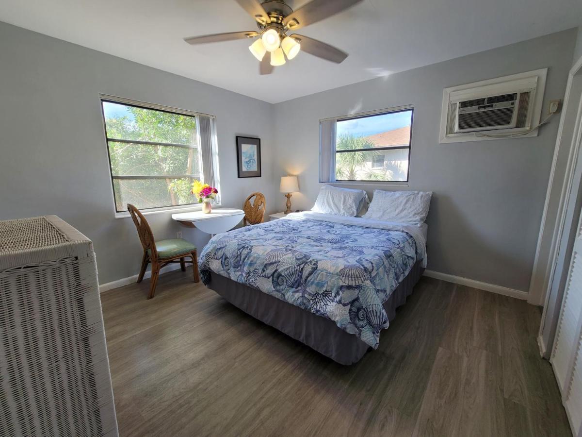 Hideaway Waterfront Resort Cape Coral Bagian luar foto