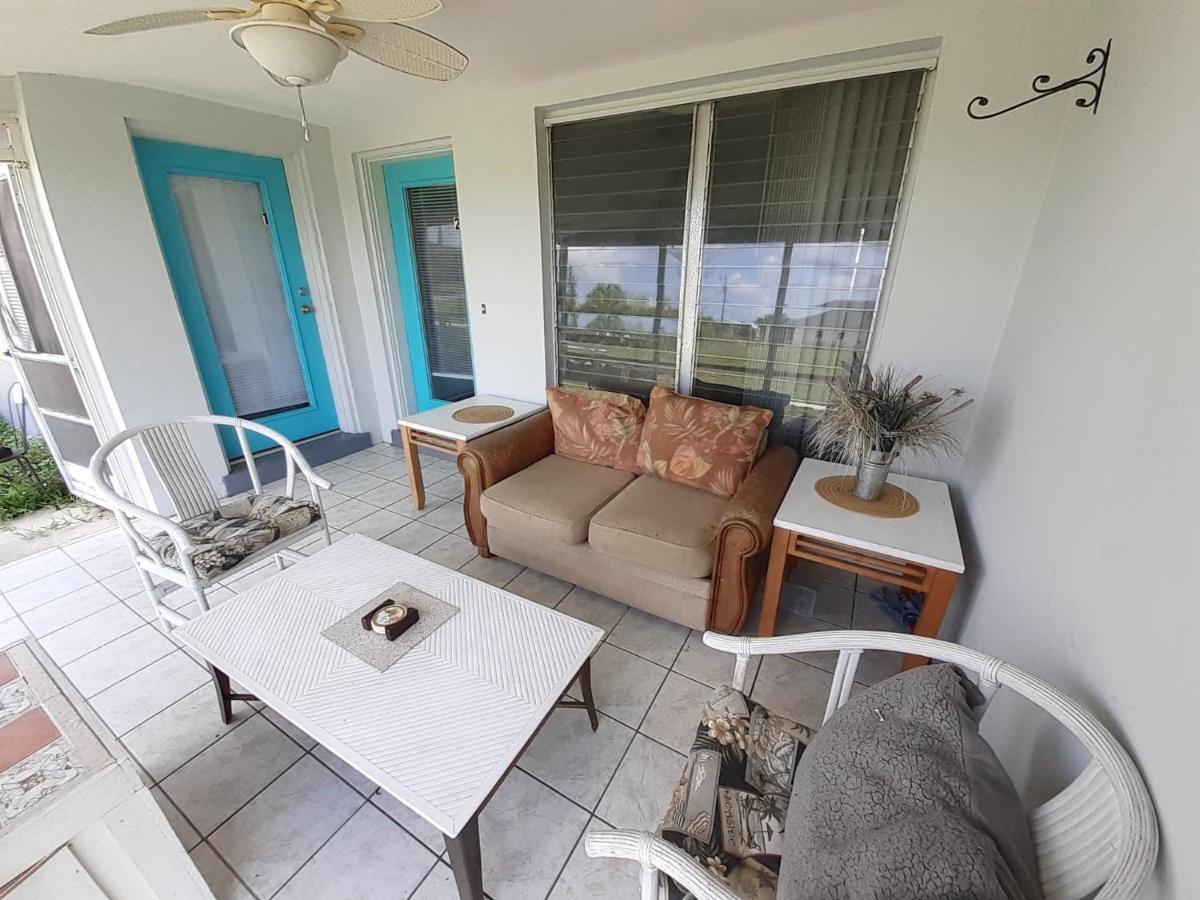 Hideaway Waterfront Resort Cape Coral Bagian luar foto