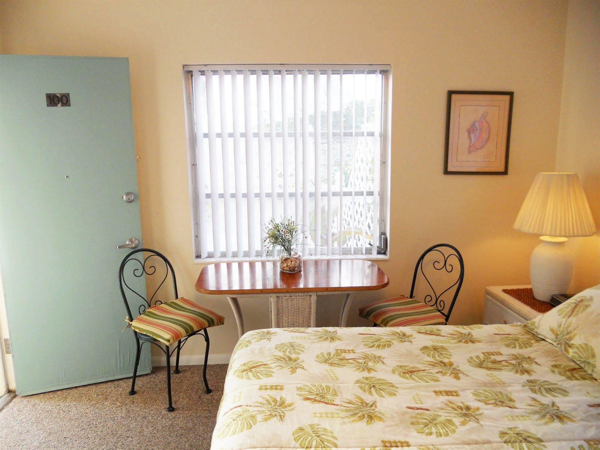 Hideaway Waterfront Resort Cape Coral Bagian luar foto