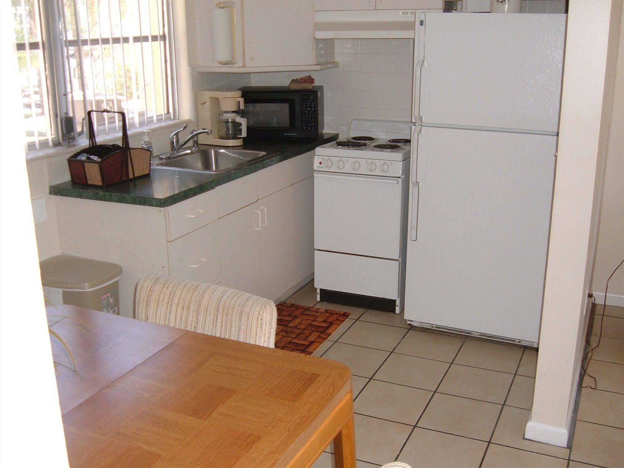 Hideaway Waterfront Resort Cape Coral Bagian luar foto