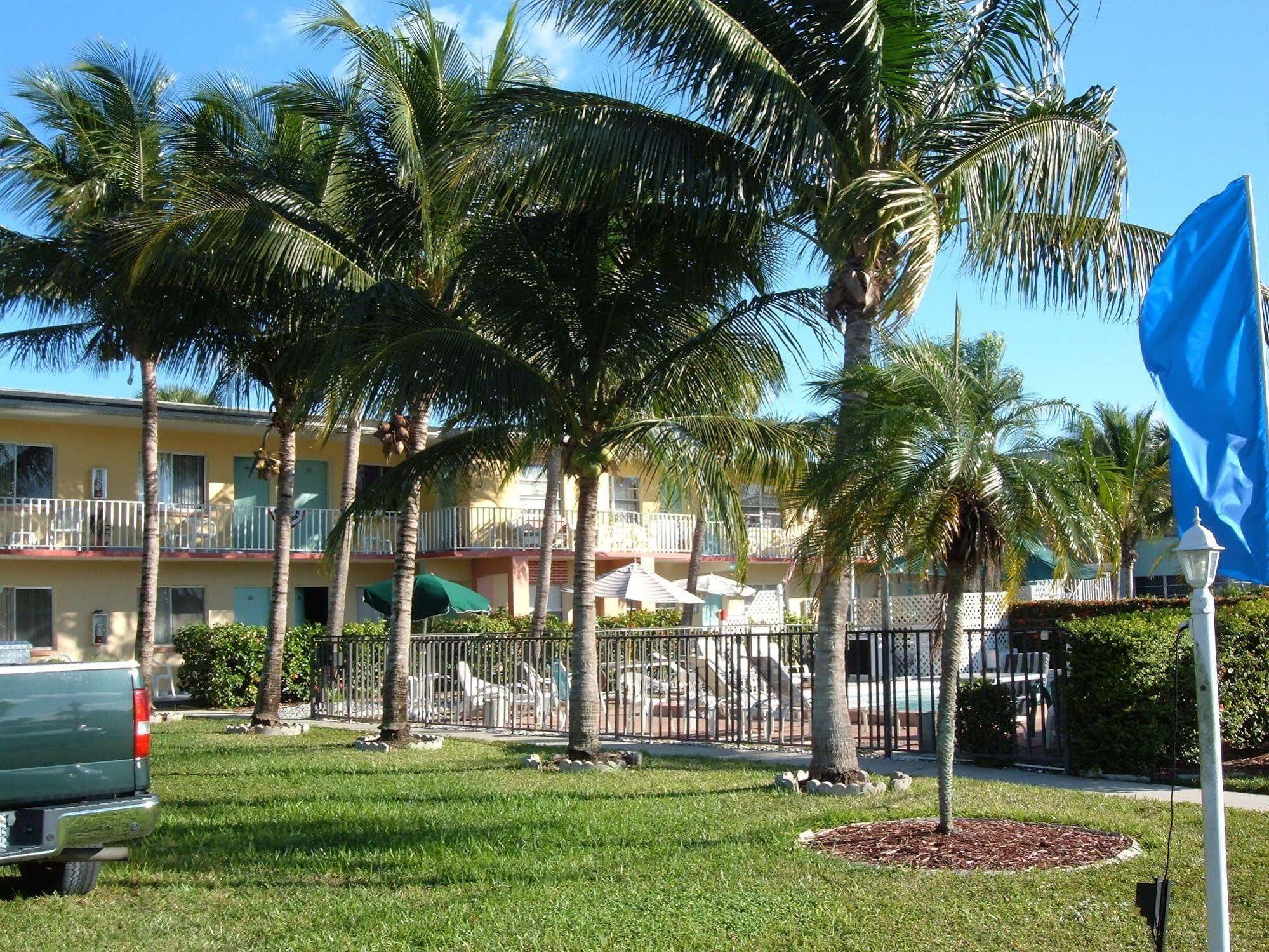 Hideaway Waterfront Resort Cape Coral Bagian luar foto